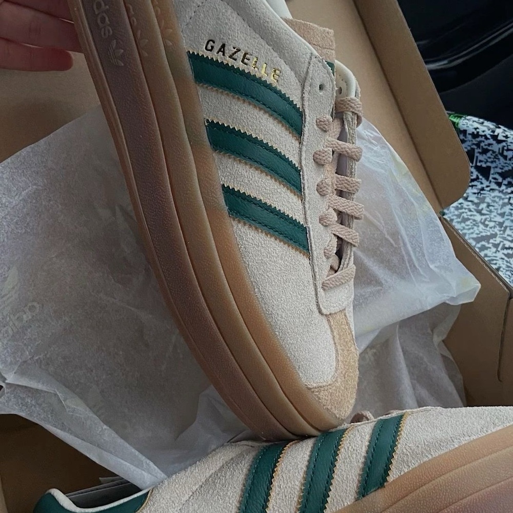 Adidas Gazelle Men's Beige and Teal Sneakers